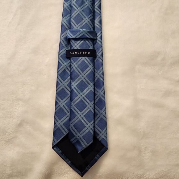 Lands End Men's Blue Tie with Geometric Check Stripe Standard Size Classic Style - Picture 5 of 7